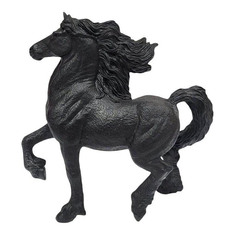 فیگور اسب مادیان سیاه کد 130